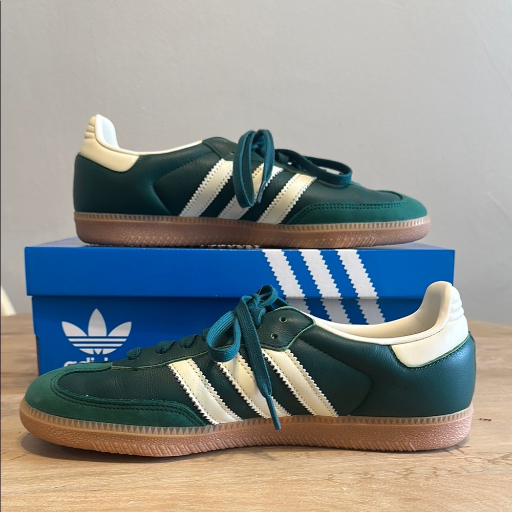 Adidas Forest Green Sambas